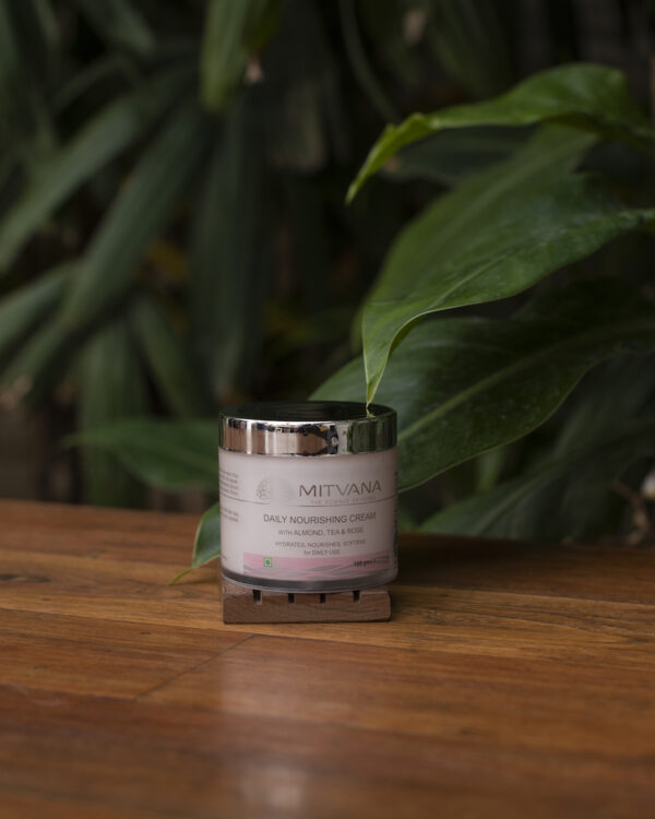 Daily Nourishing Cream madonna me salon